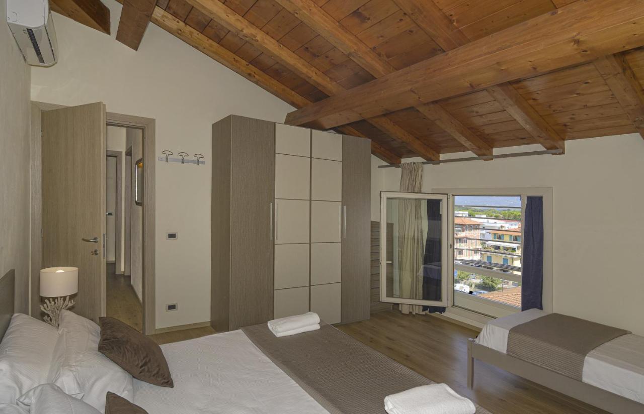 Attico Panoramico Fronte Mare Villa Lido di Camaiore Exterior foto